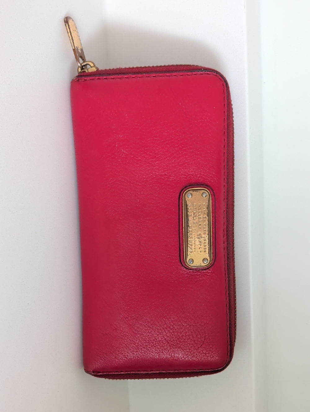Marc Jacobs Genuine Leather Women's Red Zip Wallet